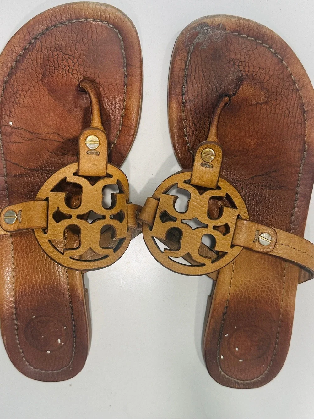 Tory Burch Miller Brown Leather Logo Medallion Thong Sandals Size 8.5
